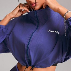 Chaqueta deportiva y para actividades al aire libre con cremallera y contraste