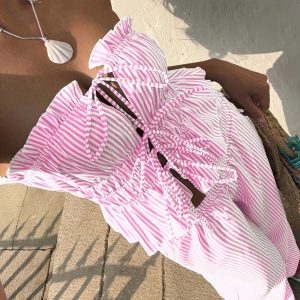 Flirla Set de 2 piezas con top de corpiño con volantes y empeine y pantalones a rayas