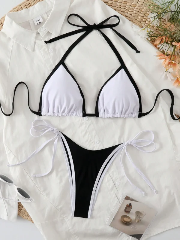 Conjunto de bikini halter de corte cheeky con bloques de color para vacaciones en la playa - Imagen 2