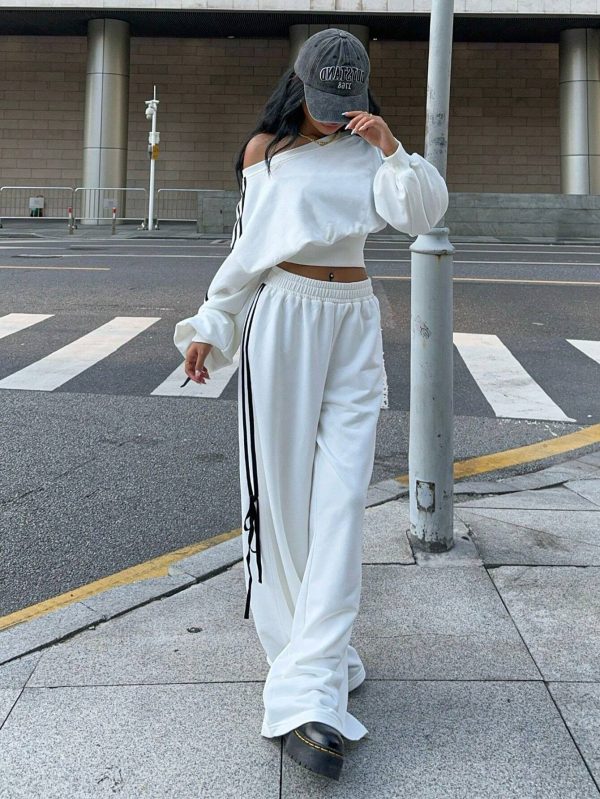 Muchica 1 set Conjunto deportivo blanco de mujer con top de manga larga de cuello asimétrico - Imagen 3