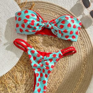 Conjunto de bikini de mujer con estampado de fresa, Top de bandeau retorcida