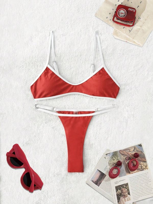 Nuevo conjunto de bikini de fiesta elegante con tiras ajustables en color liso suave