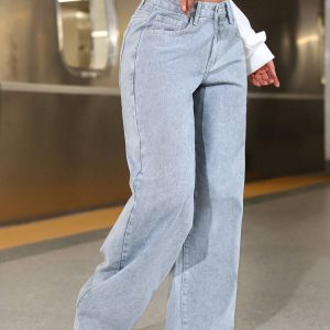 Jeans de mezclilla casuales y sencillos para mujeres con bolsillos y botones frontales