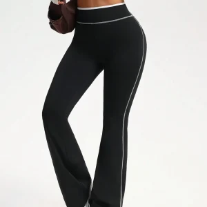 Studio Pantalones deportivos informales y versátiles con pierna acampanada
